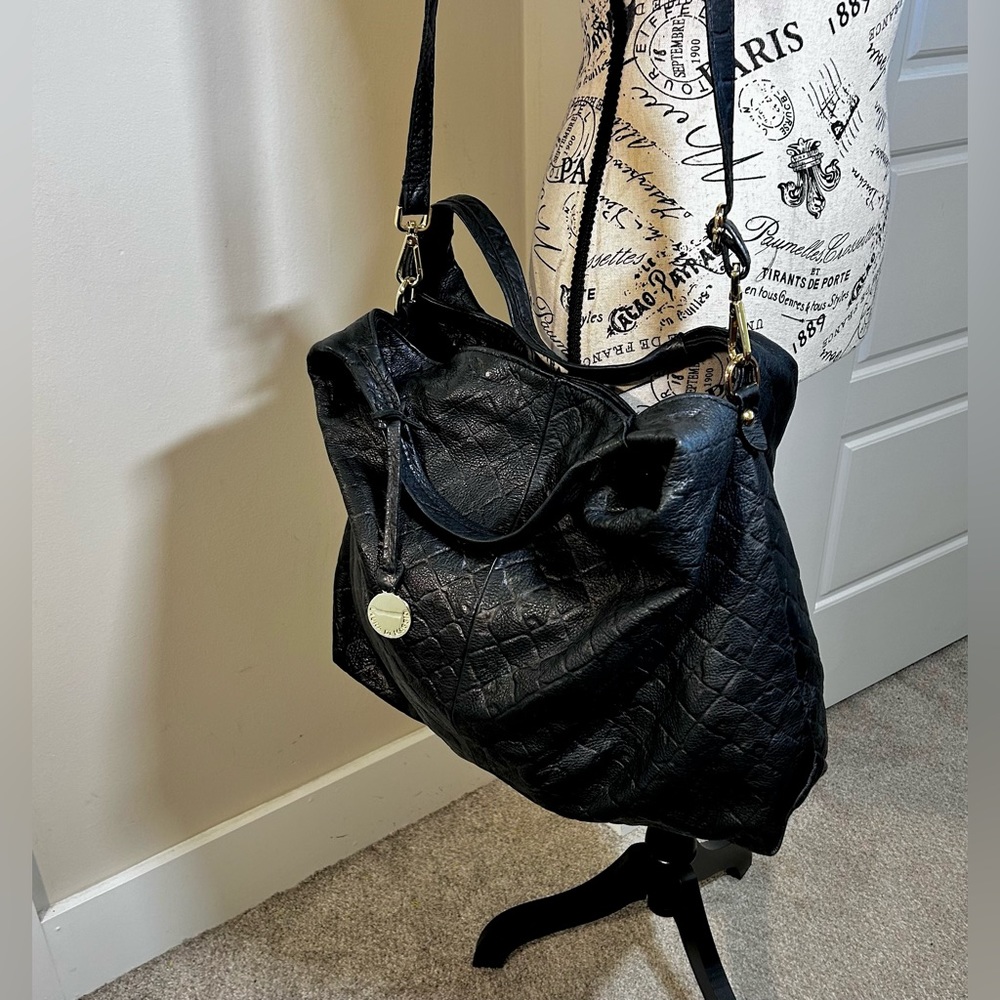 LAURA DI MAGGIO Embossed Leather Oversized Unstructured Hobo/Satchel - Picture 4 of 15